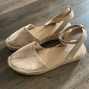 Espadrille shoes